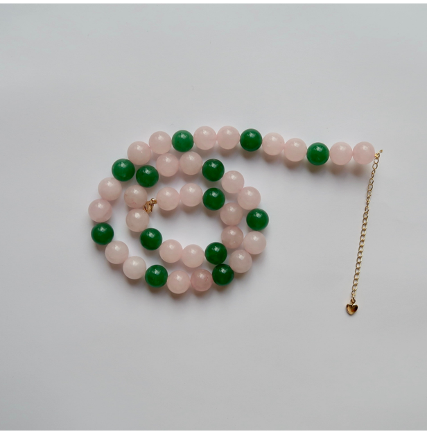 Cosmopolitan Collar