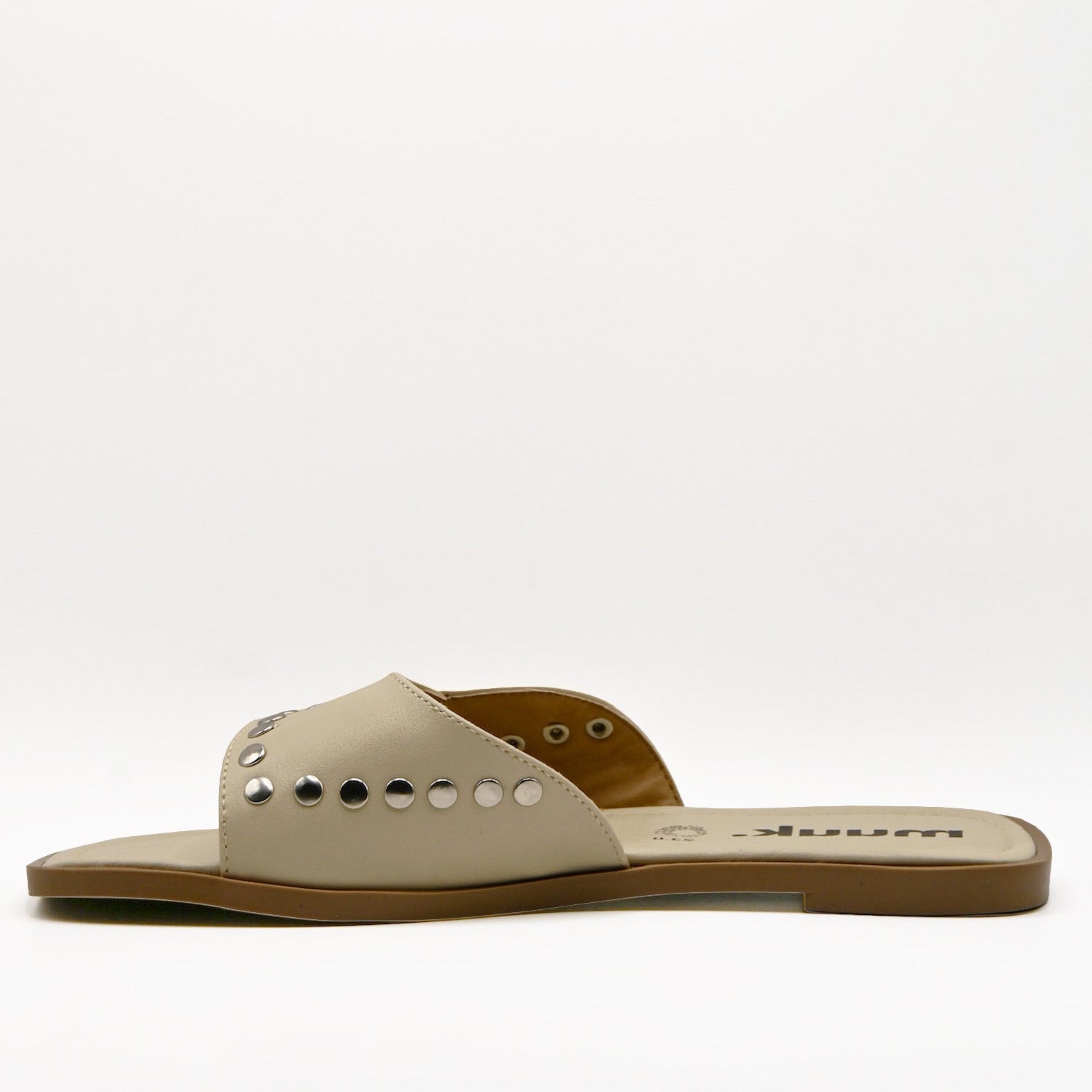 Auukas Beige